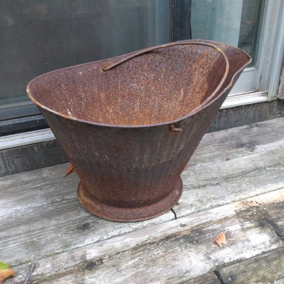 Antique Metal Ash Coal Bucket Planter Rustic Decor Farmhouse Primitive - Picture 2 of 10